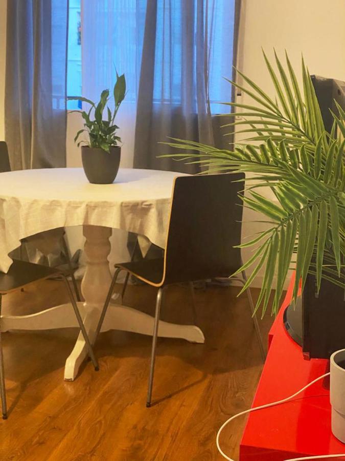 Peres I Valero Habitaciones En Piso Compartido Valencia Exterior foto